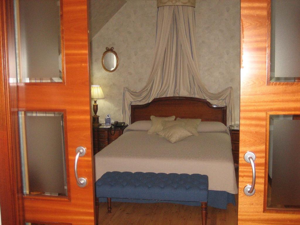Hotel Santiago Benavente Rum bild